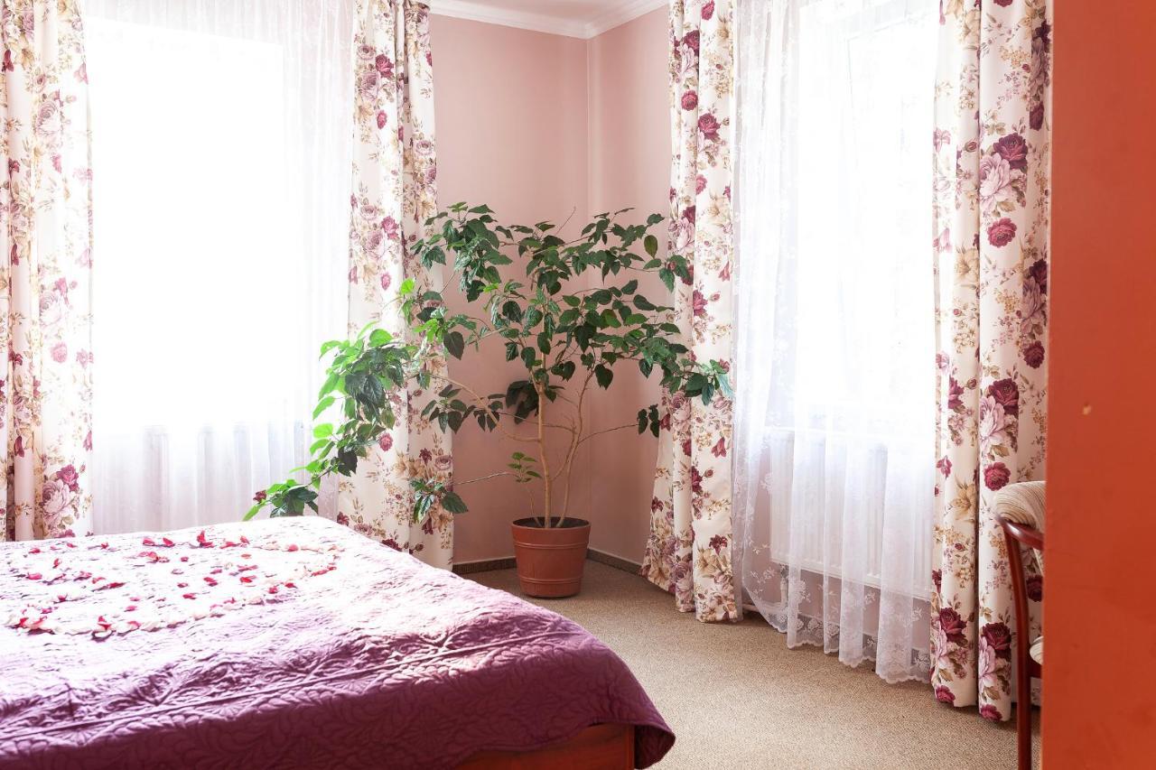 Gostinitsa Elen Hotel Shchuchyn Exterior foto
